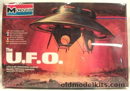 Monogram 1/72 The UFO from The Invaders, 6012 plastic model kit